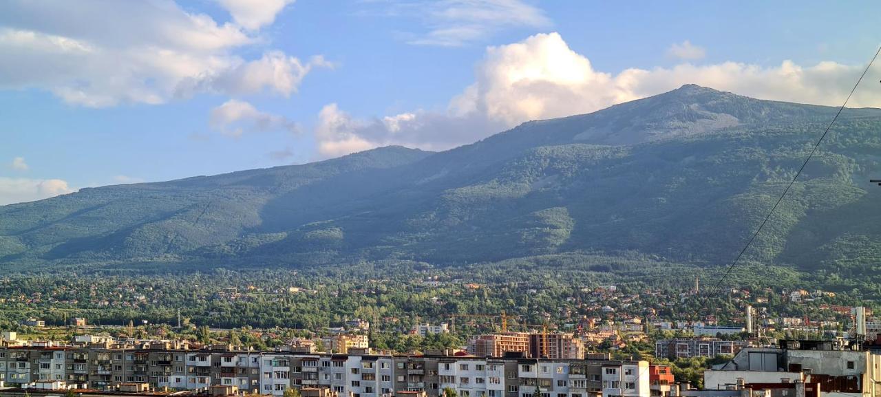Апартамент Panoramic And Spacious Flat Near The Centre