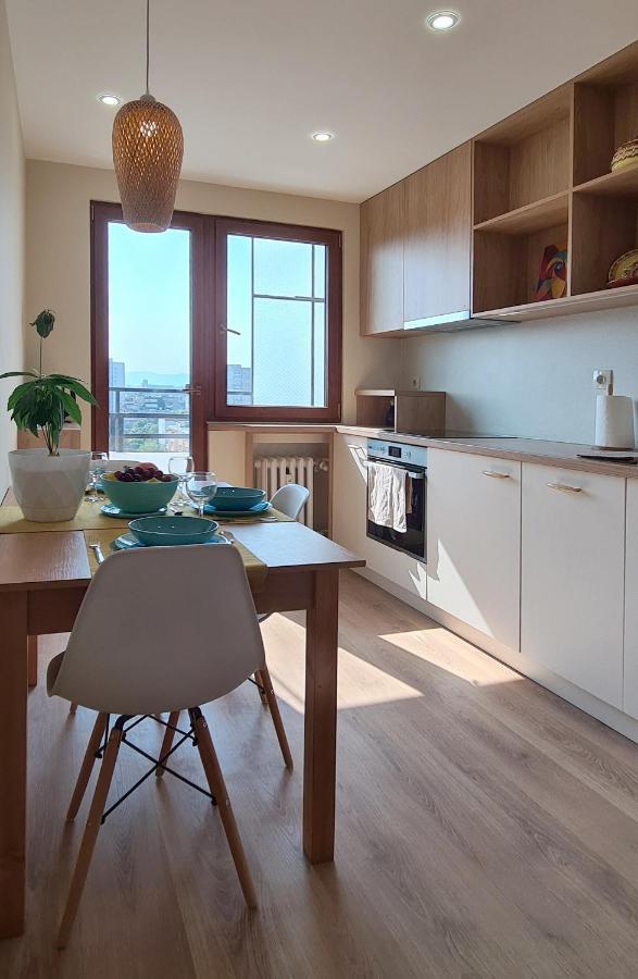 Panoramic And Spacious Flat Near The Centre София